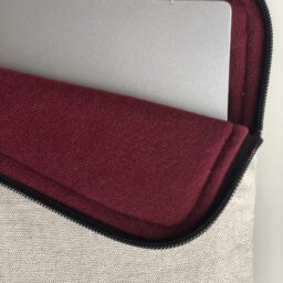 Housse ordinateur éthique et made in France beige Nouvelle Boucle 3